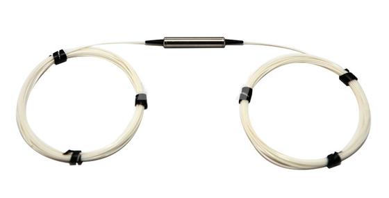 3 Polarización del puerto manteniendo el circulante óptico PM Circulante óptico eje rápido FC/UPC FC/APC